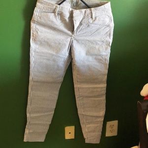 Used like new old navy pants blue and white.